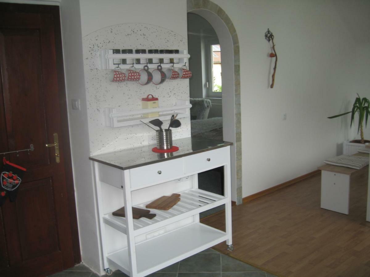 R&G Apartment Zirovnica Ngoại thất bức ảnh